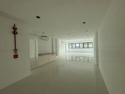 Upper Thomson Road (D20), Shop House #568705341